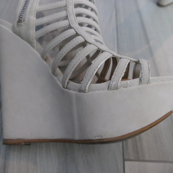 Steve Madden Xpert Wedge Sandal 7 - Picture 6 of 8